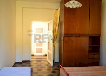 Camera / camera da letto - Trilocale via Santa Barbara
 
71, Massa Marittima - foto 6