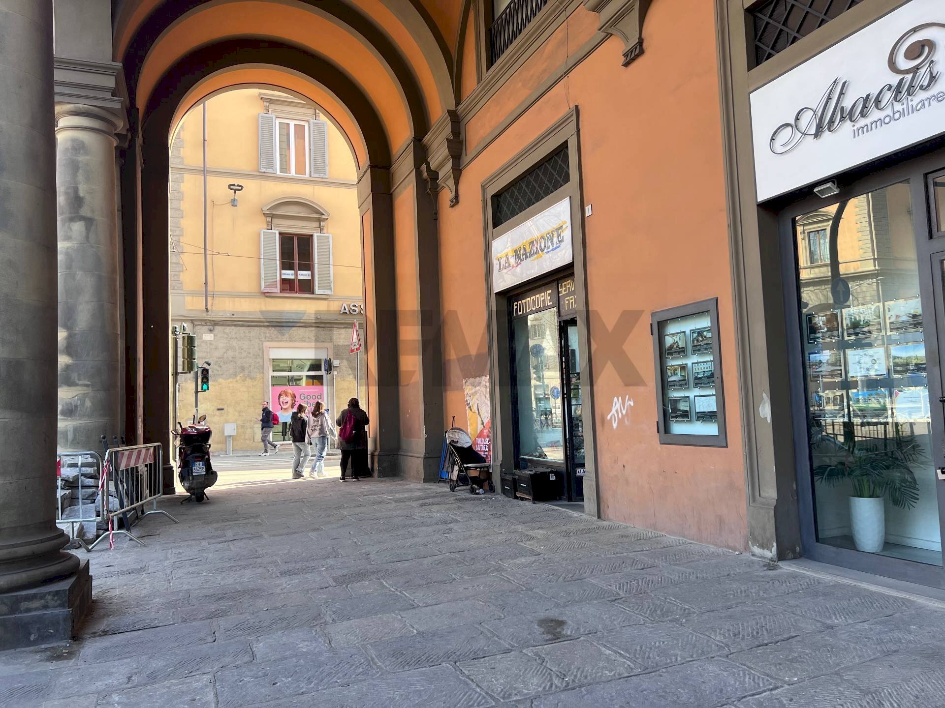Edificio all\'aperto - Attività Commerciale piazza liberta
 
1r, Firenze - foto 3