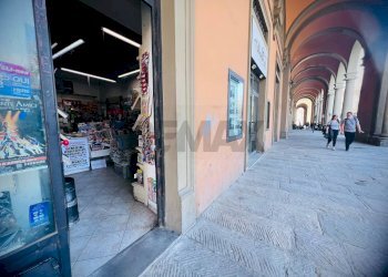 Edificio all\'aperto - Attività Commerciale piazza liberta
 
1r, Firenze - foto 4