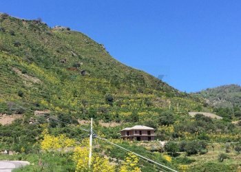 Vista delle montagne - Villa Sp 13
 
Snc, Gallodoro - photo 3