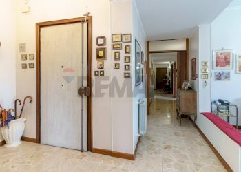 Hall / corridoio - Appartamento Via Garibaldi
 
149, Lentini - foto 11