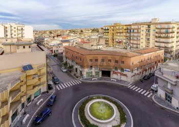 Edificio all\'aperto - Appartamento Via Garibaldi
 
149, Lentini - foto 15