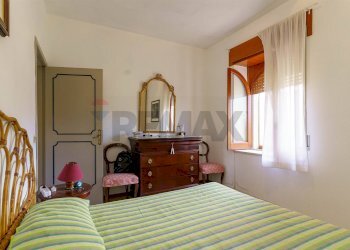 Camera / camera da letto - Villa Via del mare
 
22, Oliveri - foto 2