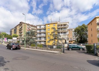 Edificio all\'aperto - Appartamento Via XX Settembre
 
85, San Gregorio di Catania - foto 1