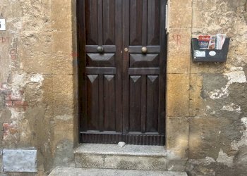 Edificio all\'aperto - Appartamento Via Salvati
 
3, Caltanissetta - foto 1