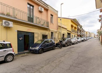 Edificio all\'aperto - Semi-detached house via acicastello
 
26, Aci Castello - photo 1