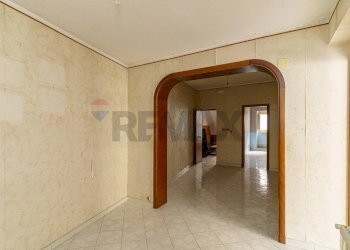 Hall / corridoio - Semi-detached house via acicastello
 
26, Aci Castello - photo 25
