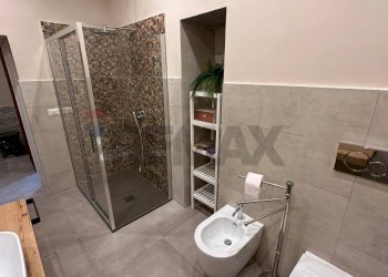 Bagno - Trilocale Via Santa Maria Della Salette
 
10, Catania - foto 11