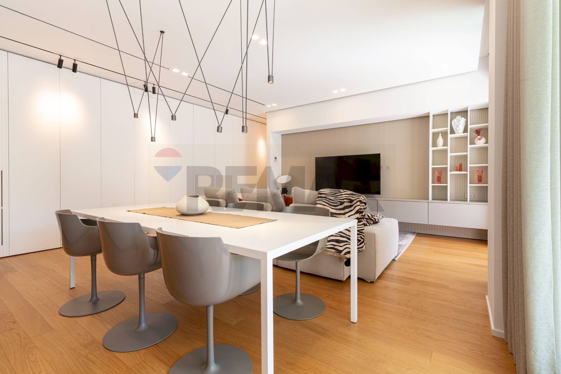 Sala da pranzo - Appartamento via grotte bianche
 
109, Catania - foto 3