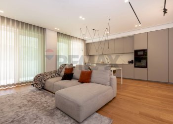 Sala da pranzo - Appartamento via grotte bianche
 
109, Catania - foto 5