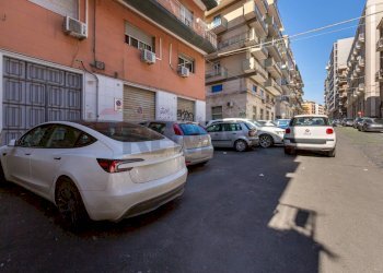 Edificio all\'aperto - Appartamento via grotte bianche
 
109, Catania - foto 17