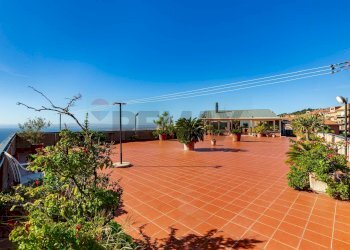 Terrazza - Appartamento Via Dei Ciclopi
 
83, Aci Catena - foto 5