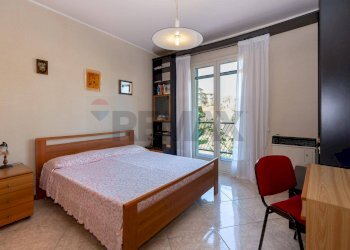 Camera / camera da letto - Appartamento Via Dei Ciclopi
 
83, Aci Catena - foto 16