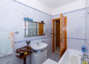 Bagno - Appartamento Via Dei Ciclopi
 
83, Aci Catena - foto 25