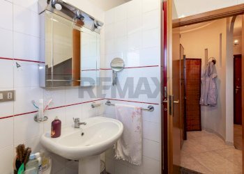 Bagno - Appartamento Via Dei Ciclopi
 
83, Aci Catena - foto 26