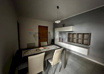 Sala da pranzo - Trilocale via Simone Neri  (ex v. Carrata)
 
1, Mascali - foto 2