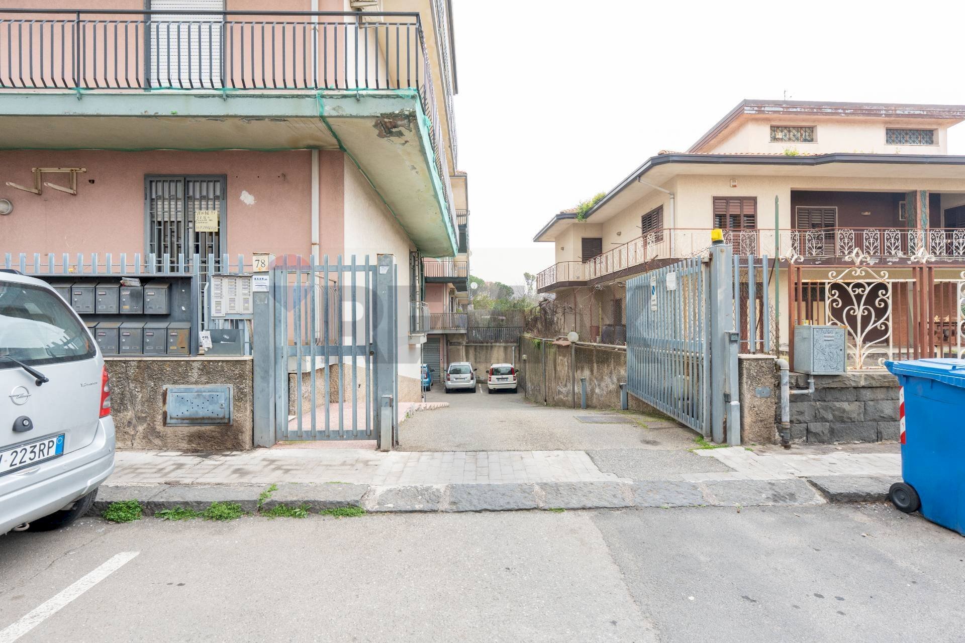 Casa all\'aperto - Trilocale Via Santa Maria la Stella
78, Aci Sant'Antonio - foto 3