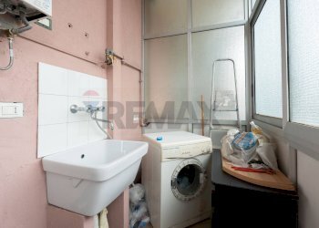 Lavanderia - Trilocale Via Santa Maria la Stella
 
78, Aci Sant'Antonio - foto 15