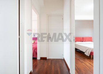 Hall / corridoio - Trilocale Via Santa Maria la Stella
 
78, Aci Sant'Antonio - foto 17