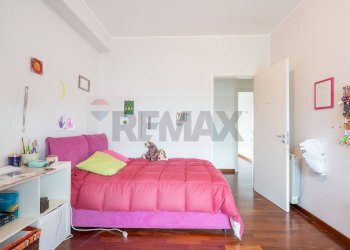 Camera / camera da letto - Trilocale Via Santa Maria la Stella
 
78, Aci Sant'Antonio - foto 22