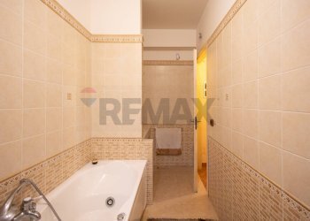 Bagno - Villa Bifamiliare Via San Nicolò
 
6, Aci Catena - foto 10