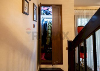 Hall / corridoio - Villa Bifamiliare Via San Nicolò
 
6, Aci Catena - foto 14