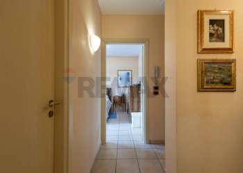 Hall / corridoio - Villa Bifamiliare Via San Nicolò
 
6, Aci Catena - foto 18