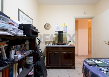 Camera / camera da letto - Villa Bifamiliare Via San Nicolò
 
6, Aci Catena - foto 25