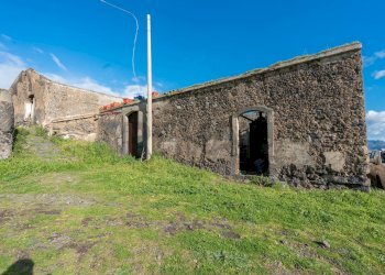 Vista esterna del Palmento - Rustico via Dei Savochelli
 
snc, Mascali - foto 1
