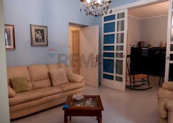 Soggiorno - Appartamento Via Catania
 
109, Enna - foto 4