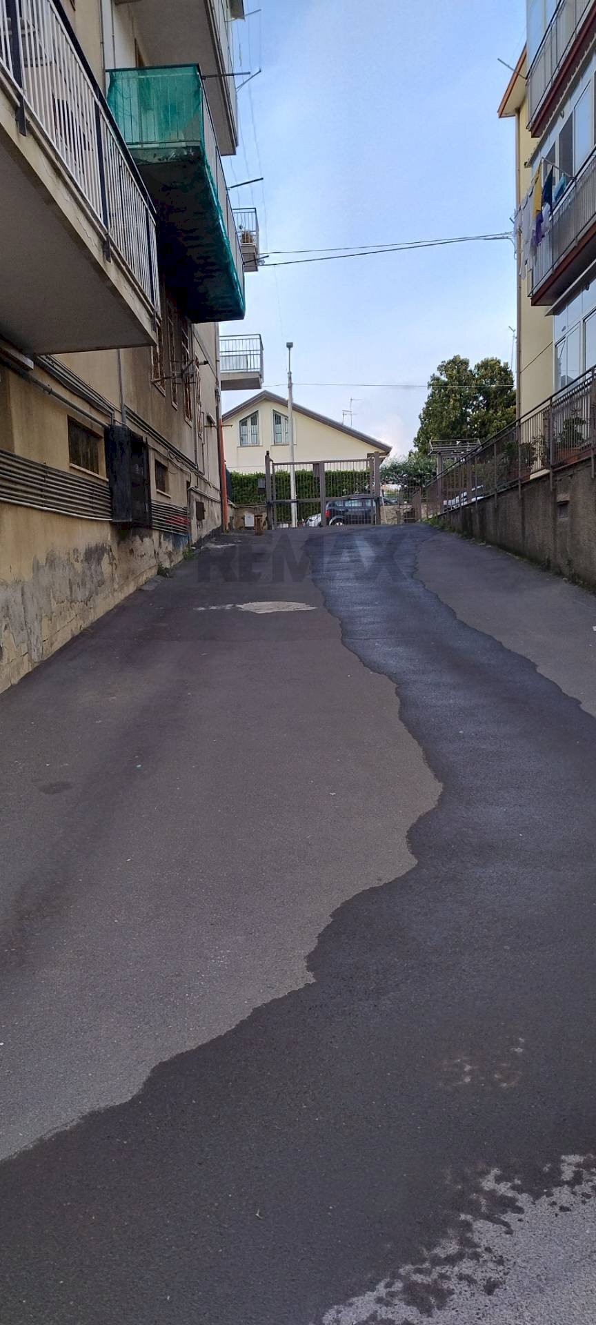 Edificio all\'aperto - Box VIA JOHN FITZGERALD KENNEDY
 
27, Sant'Agata Li Battiati - foto 2