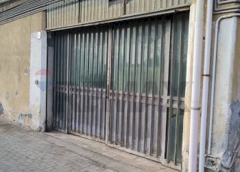 Edificio all\'aperto - Box VIA JOHN FITZGERALD KENNEDY
 
27, Sant'Agata Li Battiati - foto 3