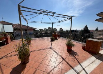 Terrazza - Four-room apartment VIA UMBERTO
 
305, San Pietro Clarenza - photo 7