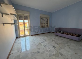 Stanza vuota - Four-room apartment VIA UMBERTO
 
305, San Pietro Clarenza - photo 8