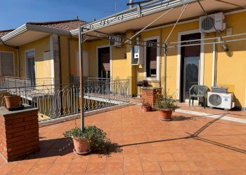 Terrazza - Four-room apartment VIA UMBERTO
 
305, San Pietro Clarenza - photo 15