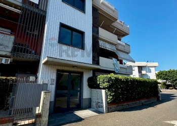 Edificio all\'aperto - Bilocale viale immacolata
 
126, Mascali - foto 1