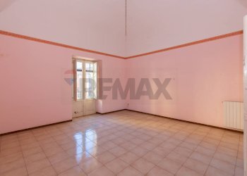 Salone - Quadrilocale Via Duca d'Aosta
 
13, San Giovanni la Punta - foto 10