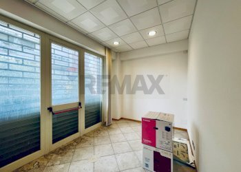 Stanza vuota - Ufficio Viale Autonomia
18, Caltagirone - foto 42