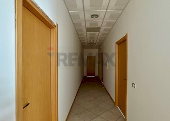 Hall / corridoio - Ufficio Viale Autonomia
18, Caltagirone - foto 43