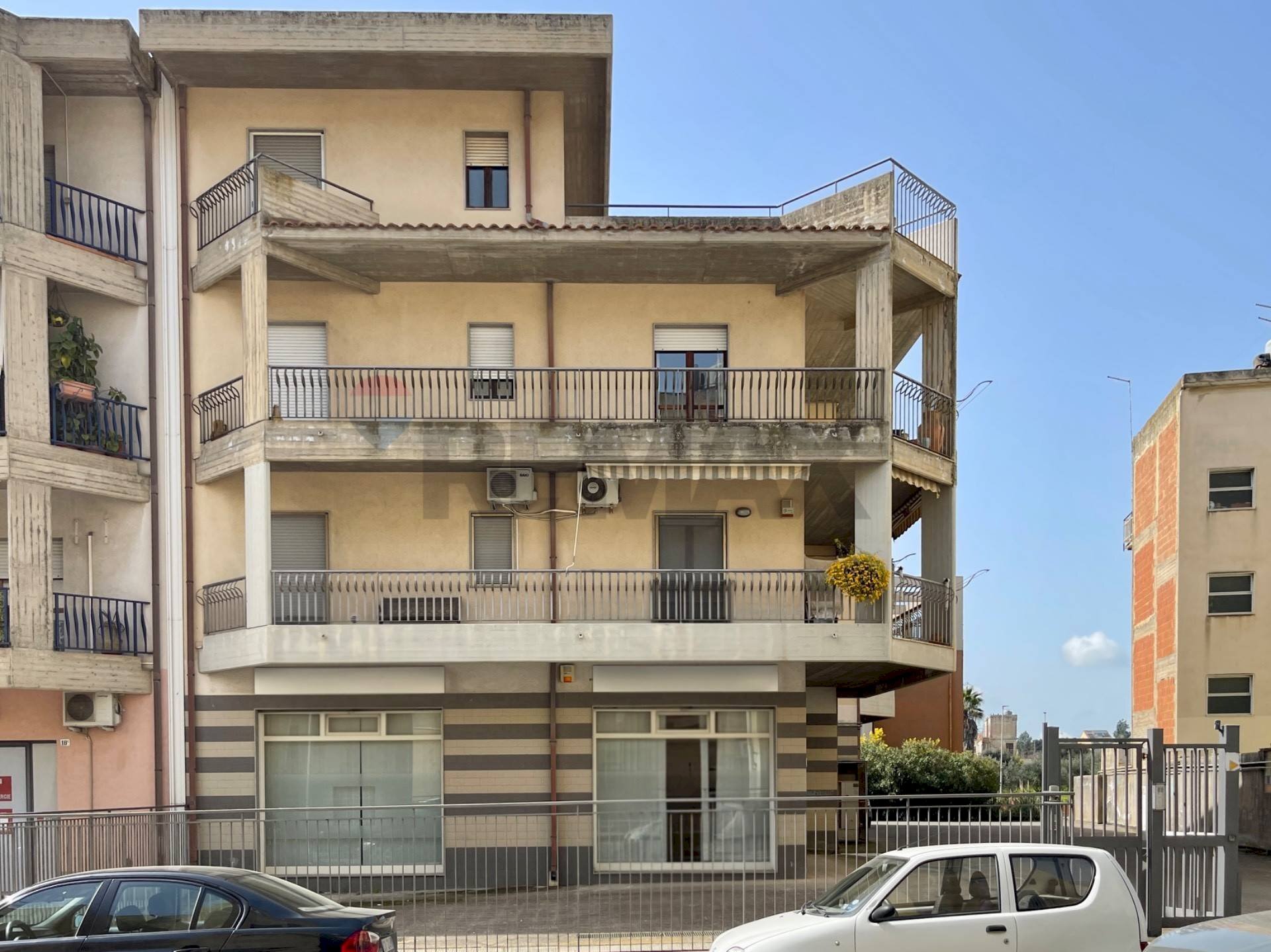 Edificio all\'aperto - Ufficio Viale Autonomia
 
18, Caltagirone - foto 1