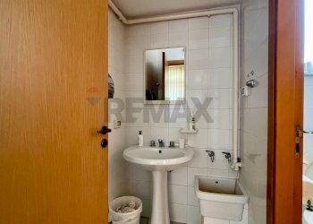 Bagno - Ufficio Viale Autonomia
18, Caltagirone - foto 20