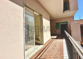 Balcone - Appartamento Via Francesco Cilea
 
14, Acireale - foto 2