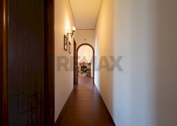 Hall / corridoio - Three-room apartment Via Finaita
 
6, Zafferana Etnea - photo 21