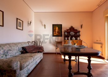 Soggiorno - Three-room apartment Via Finaita
 
6, Zafferana Etnea - photo 22