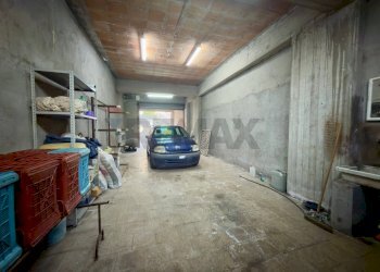 Parcheggio - Appartamento VIA GIUSEPPE GARIBALDI
 
30, Graniti - foto 22