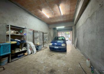 Parcheggio - Appartamento VIA GIUSEPPE GARIBALDI
 
30, Graniti - foto 23