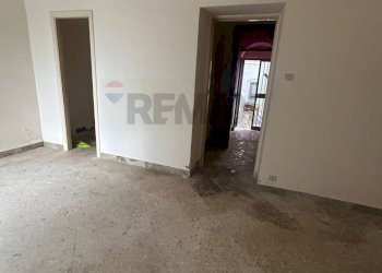 Stanza vuota - Appartamento Via Dante Alighieri
 
79, Caltanissetta - foto 8