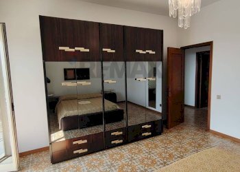 Camera / camera da letto - Trilocale VIA LIVORNO
 
17, Aci Castello - foto 13