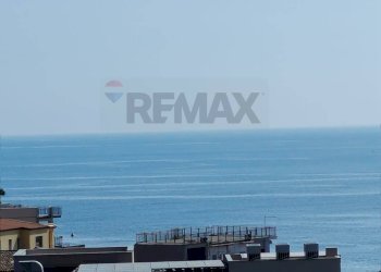 Vista dell\'acqua - Trilocale VIA LIVORNO
 
17, Aci Castello - foto 22