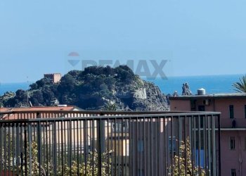 Balcone - Trilocale VIA LIVORNO
 
17, Aci Castello - foto 24